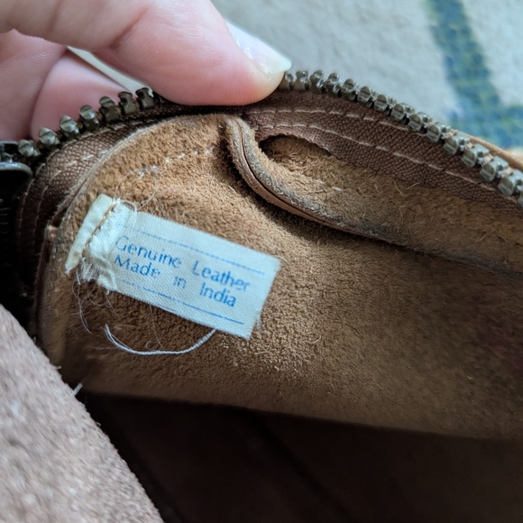 Leather Zippered Fanny Pack - Picture 7 of 10